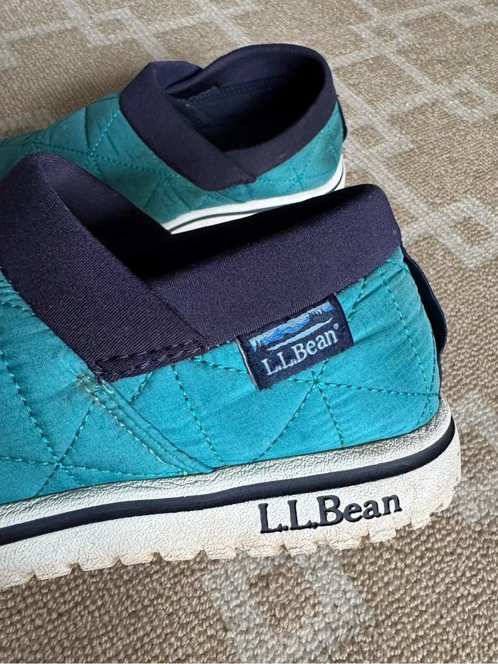 L.L.Bean Primaloft Quilted Slip On Camp Shoes Teal Kids Size 5